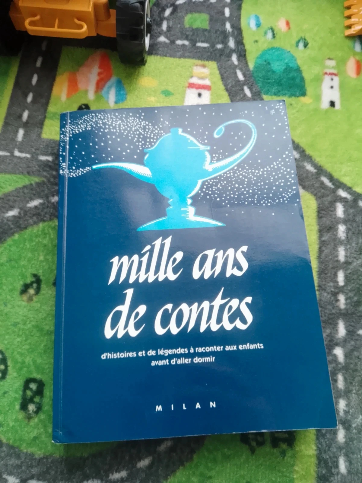 gros livre vintage mille ans de contes contes enfants ancien